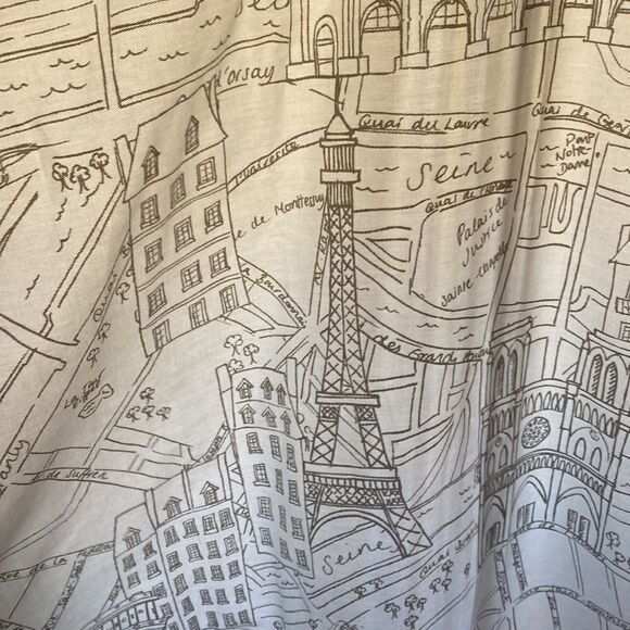 Paris Bathroom Shower Curtain and Matching Hooks and Accessories Set - Picture 4 of 13